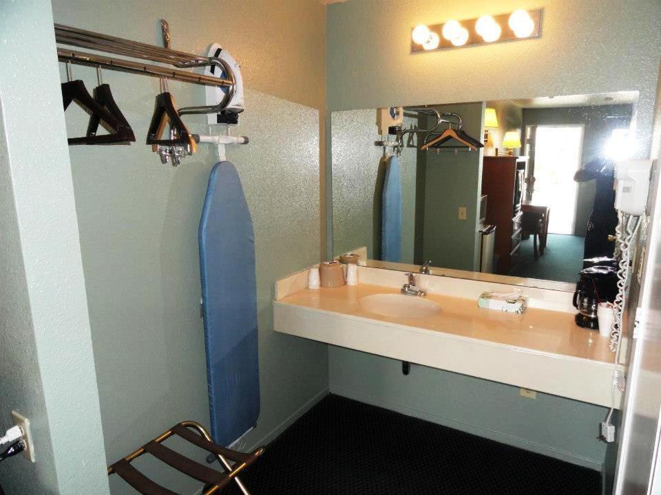 Applegate Inn Atwater Kültér fotó